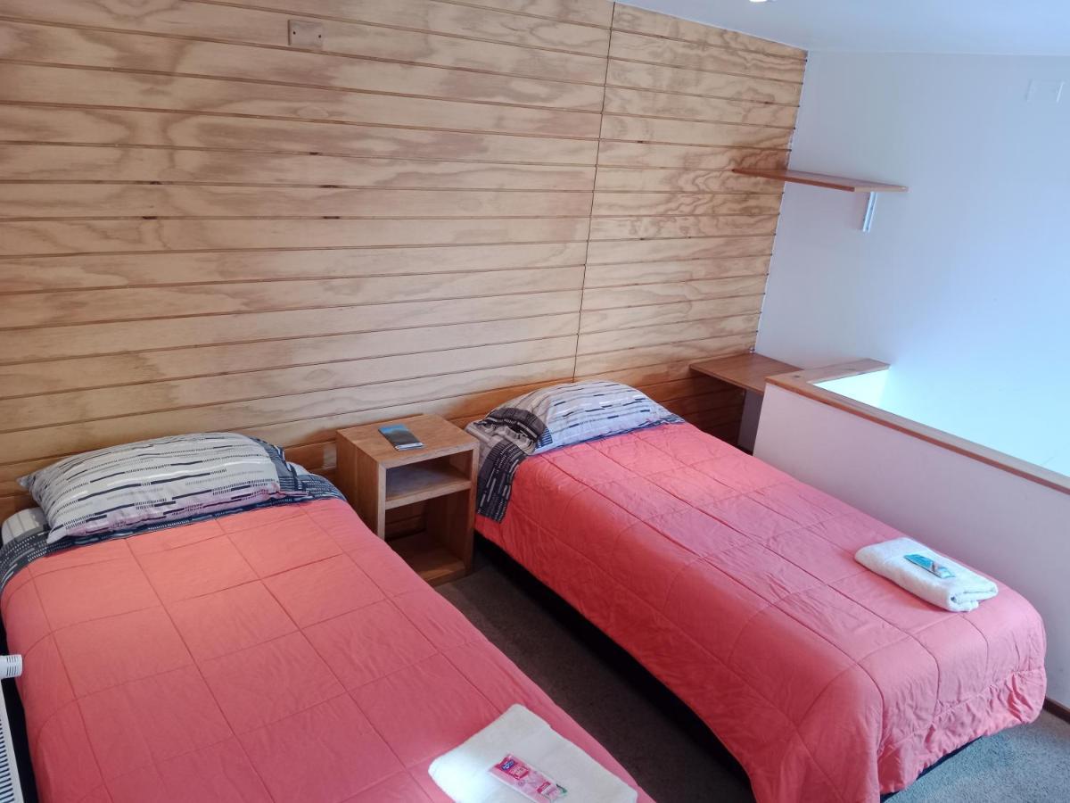 Almer Hostal プンタアレナス エクステリア 写真