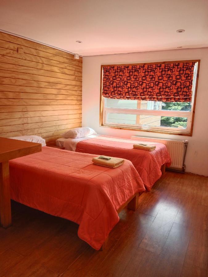 Almer Hostal プンタアレナス エクステリア 写真